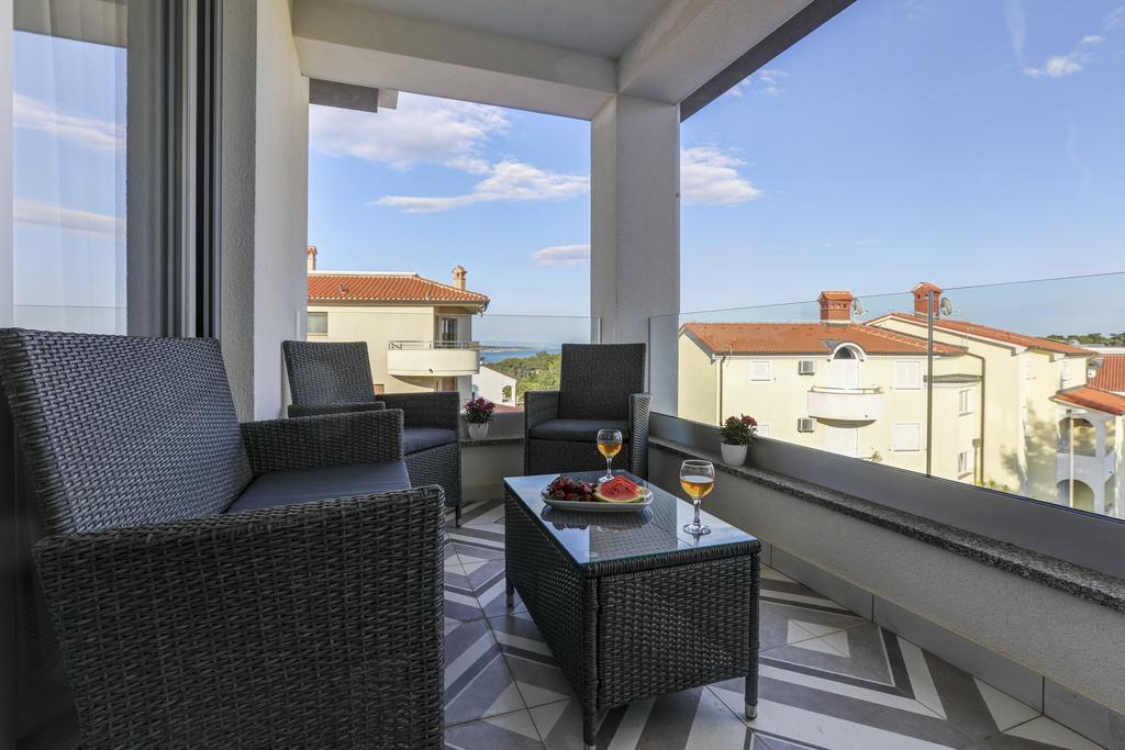 Apartments Lapis Premantura Kültér fotó