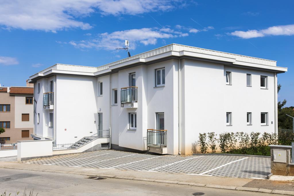 Apartments Lapis Premantura Kültér fotó